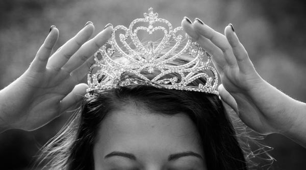 printesa care renunta la indatoririle regale motivul din spatele gestului sau