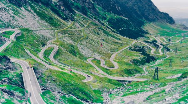 anumite sectoare din transalpina si transfagarasan se inchid