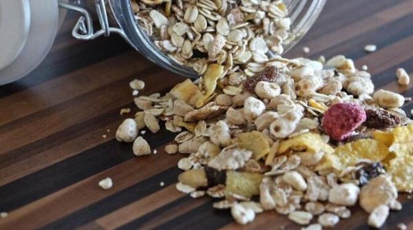 consuma fulgi de ovaz in fiecare dimineata au efecte benefice incredibile asupra mintii si corpului