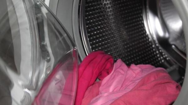 daca faceti acest lucru toata murdaria va iesi imediat din masina de spalat o metoda eficienta