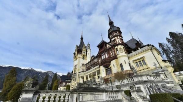 amintiri de la sinaia ce s a intamplat in 1960 cand presedintele indoneziei a vrut sa mearga la baie la peles da du l domnule undeva fie si n curte