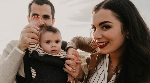 minciuna si obiceiul romanilor de a uita repede dumitru bortun ipocrizia se invata in familie si la scoala