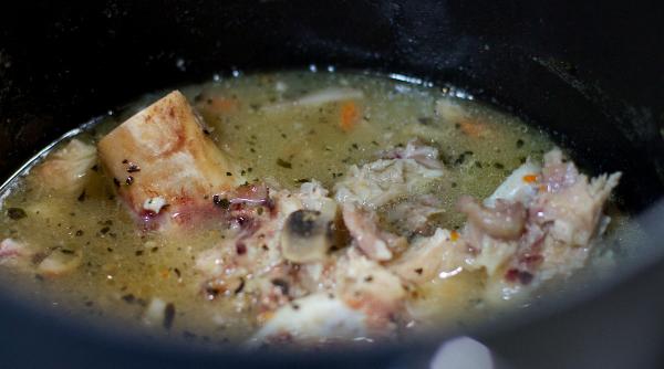 supa de aripioare de rechin preferata chinezilor in atentia conferintei cop 19 privind comertul international cu specii pe cale de disparitie