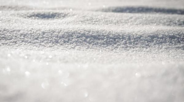 turist iranian ratacit pe platoul bucegi este cautat de 15 salvatori montani