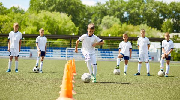 copiii legitimati la un club sportiv vor primi tichete de 150 lei pe luna legea a fost promulgata