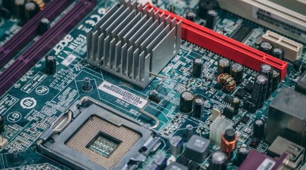 sua interzic oficial echipamentele de telecomunicatii chineze