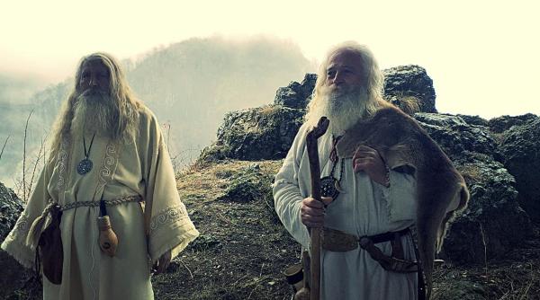 egregora de la documentar la serial tv andrei chiriac totul a inceput la sarmizegetusa sunt foarte multe informatii pe care nu le gasim in manualul de istorie