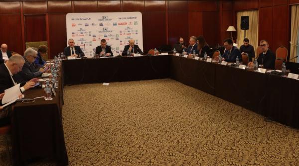 zamfir de ce transelectrica nu a fost invitata la discutiile cu celine gauer e de noaptea mintii chirieac poate ar trebui facuta o comisie parlamentara