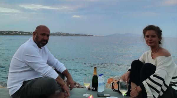 catalin scarlatescu despre diferenta de varsta de 18 de ani dintre el si doina teodoru am asteptat o mult eu nu ma simt batran