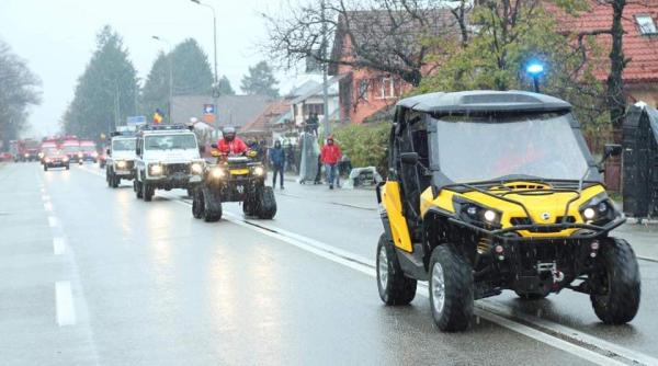 salvamontistii apel catre soferi daca observati in trafic autospecialele salvamont sa le acordati prioritate