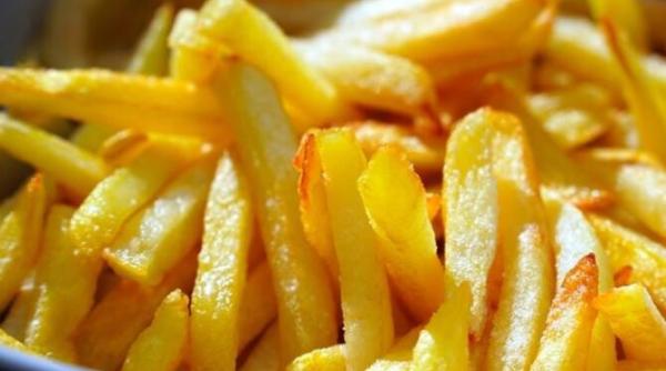 trucurile secrete ale bucatarilor pentru a face acasa cartofi crocanti la exterior si moi la interior