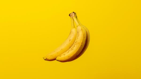 cum faci sa arestezi oameni pentru ca posteaza pe internet despre coji de banana fara a te afunda si mai mult in ridicolul care deja iti submineaza regimul analiza new york times