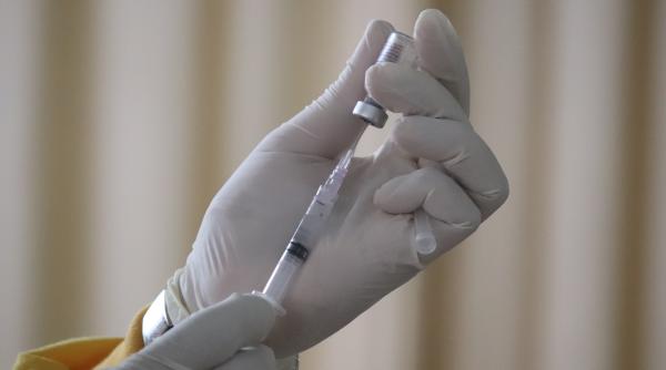 vaccin revolutionar impotriva hiv eficient in prima faza a studiului clinic pe oameni