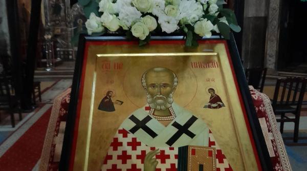 mos nicolae 2022 copiii cuminti trebuie sa aiba pregatite ghetutele ce simbolizeaza nuiaua oferita celor neascultatori