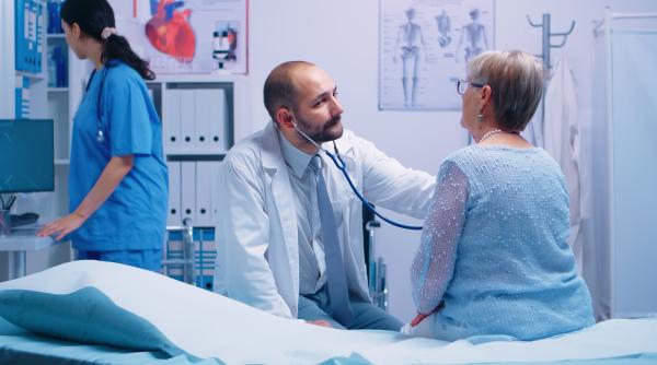 pacienti intorsi de la moarte prin chimioterapie personalizata dr anca colita institutul clinic fundeni suntem singurii din romania care au implementat acest program