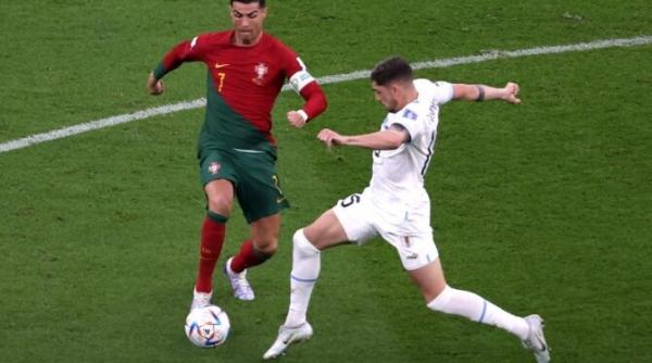 ronaldo are probleme de atitudine si la nationala portugaliei selectionerului nu i a placut comportamentul starului in momentul inlocuirii din meciul de vineri