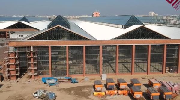 hala laminor noul centru al bucurestiului robert negoita va fi un indoor city incap 1000 de apartamente cu trei camere acolo