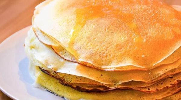 trucul pentru a face clatite delicioase ai nevoie doar de o sticla