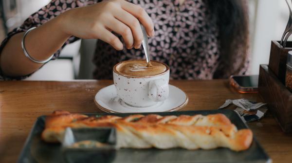 de ce nu ar trebui sa bei cafea in fiecare zi