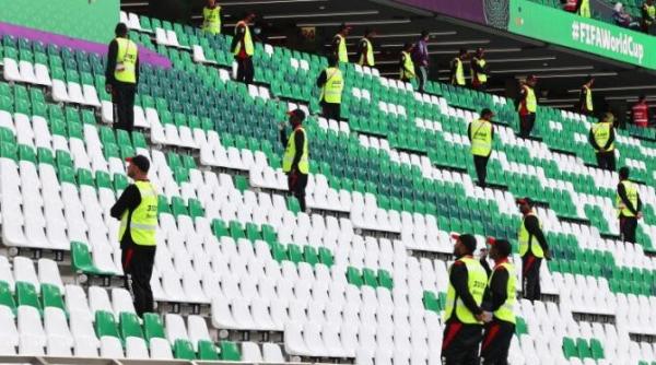 laszlo dioszegi patronul lui sepsi sf gheorghe dezamagit de organizarea cm 2022 din qatar stadioane facute din containere la craiova e mai frumos