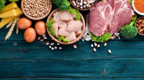 salata pentru cei care tin la silueta poate fi servita chiar si pe mesele festive