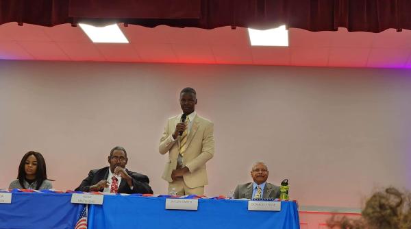 cel mai tanar primar din sua are doar 18 ani nu am candidat ca sa devin cunoscut