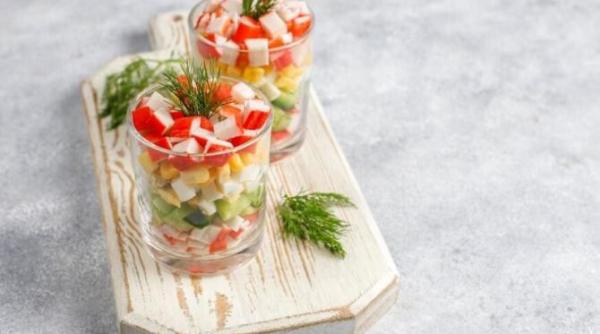 salata fabulos de buna pentru mesele festive ai nevoie de trei ingrediente