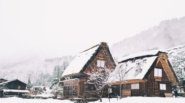 au aparut teparii care ofera sejururi de revelion mai multi tineri au platit 1 000 lei pentru cazare intr o cabana care nu exista