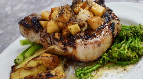 cotlet de porc cu ananas si miere reteta pentru masa de craciun