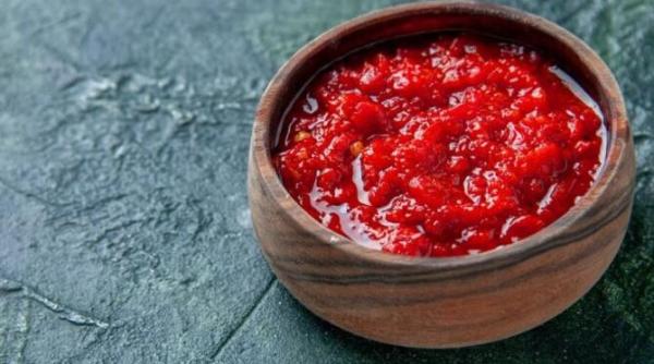 sos parfumat din fructe de padure excelent pentru friptura