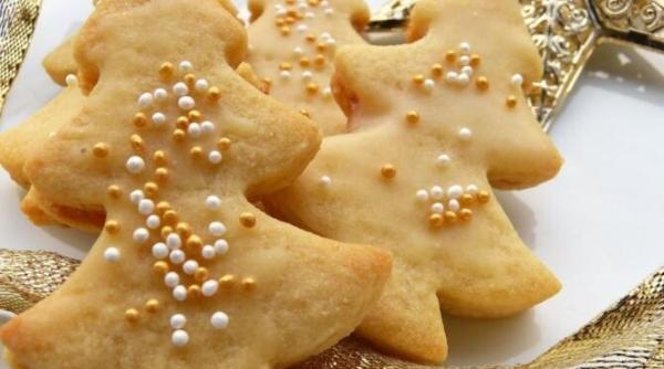 cei mai buni biscuiti pentru craciun facuti din cateva ingrediente copiii ii vor adora