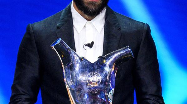 benzema l ar putea insoti pe emmanuel macron la finala cupei mondiale