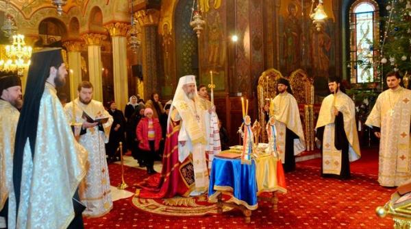 patriarhia romana anunta programul slujbelor de pomenire a eroilor revolutiei din decembrie 1989