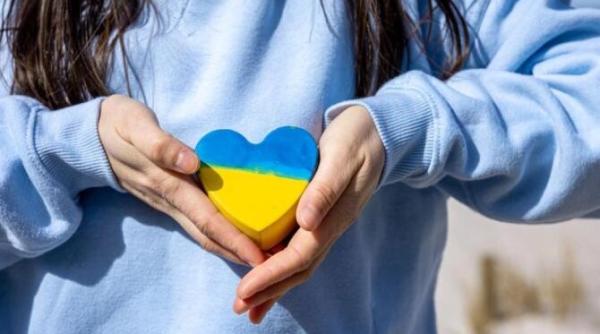 profesori romani si ucraineni uniti pentru educatia elevilor refugiati in romania