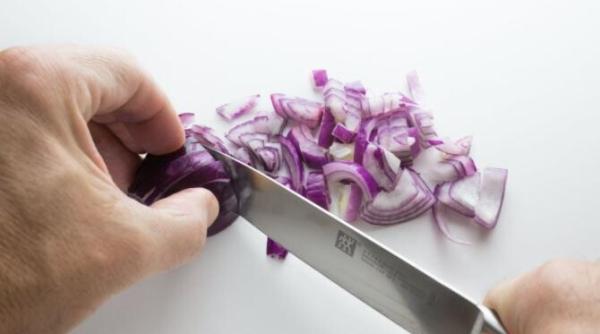 vlad ciurea a spus daca e bine sau nu sa mananci slanina cu ceapa raspunsul e simplu