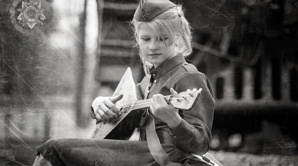 rusia va trimite muzicieni si circari pe frontul din ucraina pentru a le ridica moralul soldatilor rusi