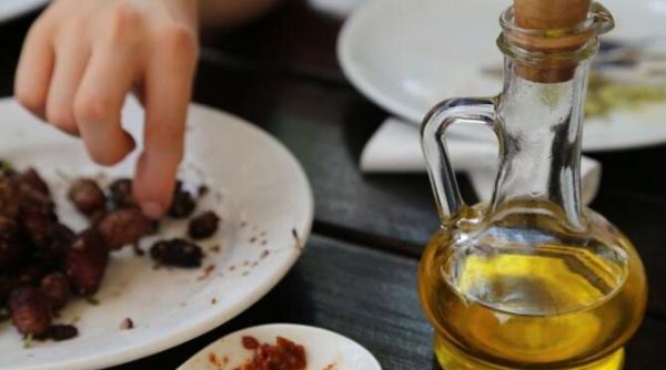 patru alimente care satisfac pofta de dulce si te ajuta sa slabesti