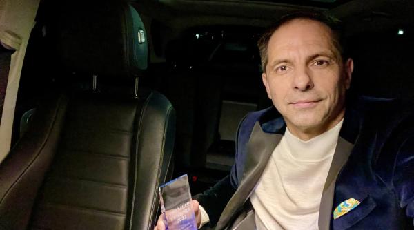 sper sa fiu un model pentru asta de ce a plecat dan negru de fapt de la antena 1 eram platit regeste aveam un onorariu urias