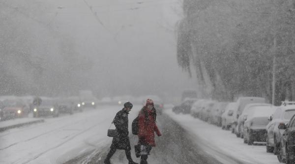 imaginile zilei bucurestiul sub primul strat de zapada din aceasta iarna