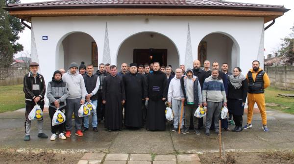 parohii ale arhiepiscopiei targoviste cu daruri la penitenciarul gaesti