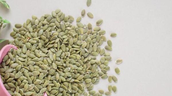 ce se poate intampla daca vei manca in fiecare zi seminte de dovleac afla care sunt beneficiile si daunele lor