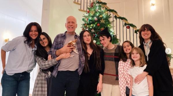 rumer willis este insarcinata demi moore si bruce willis vor fi in curand bunici reactia pe instagram