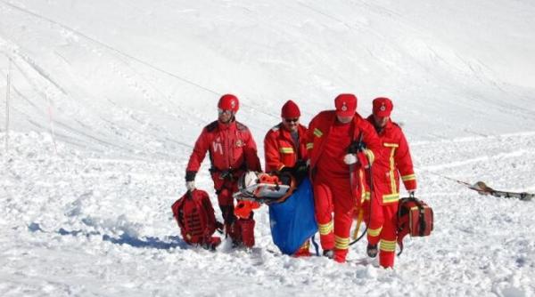 doi dintre cei cinci ucraineni cautati in muntii maramuresului au fost predati la ambulanta
