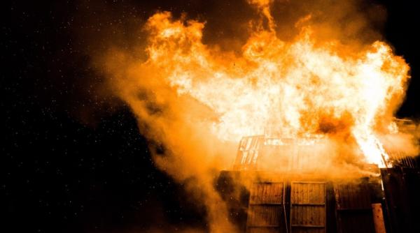 18 morti intr o explozie de cisterna in apropiere de johannesburg