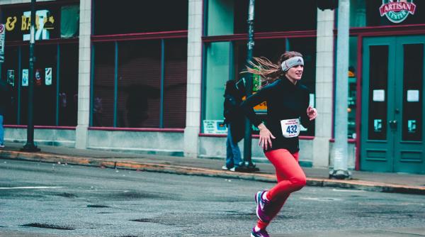 de ce oamenii care nu au nimic si par sanatosi se prabusesc din senin prof dr victor costache despre boala tacuta care rar da semne video