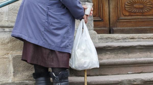 sunt sau nu bani pentru cresterea pensiilor peste 9 4prc chirieac inteleg ca toata lumea tinteste pensionarii pentru alegeri dar