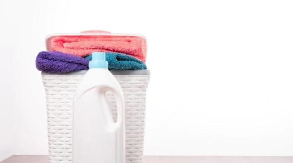 transforma sapunul in detergent lichid pentru masina de spalat trucul cu care hainele tale vor fi foarte parfumate