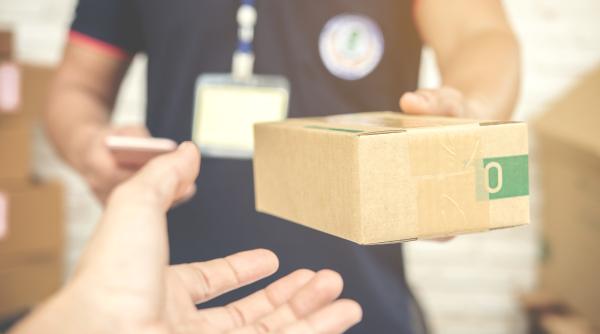 arestat de craciun un barbat si a trimis un kilogram de cocaina prin curier