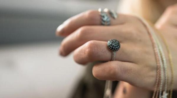 bijuteriile din argint s au innegrit trucurile cu care vor straluci ca in prima zi