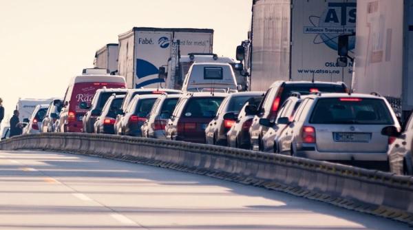 doua persoane au murit pe a3 in prahova masina s a rasturnat in santul de pe marginea autostrazii